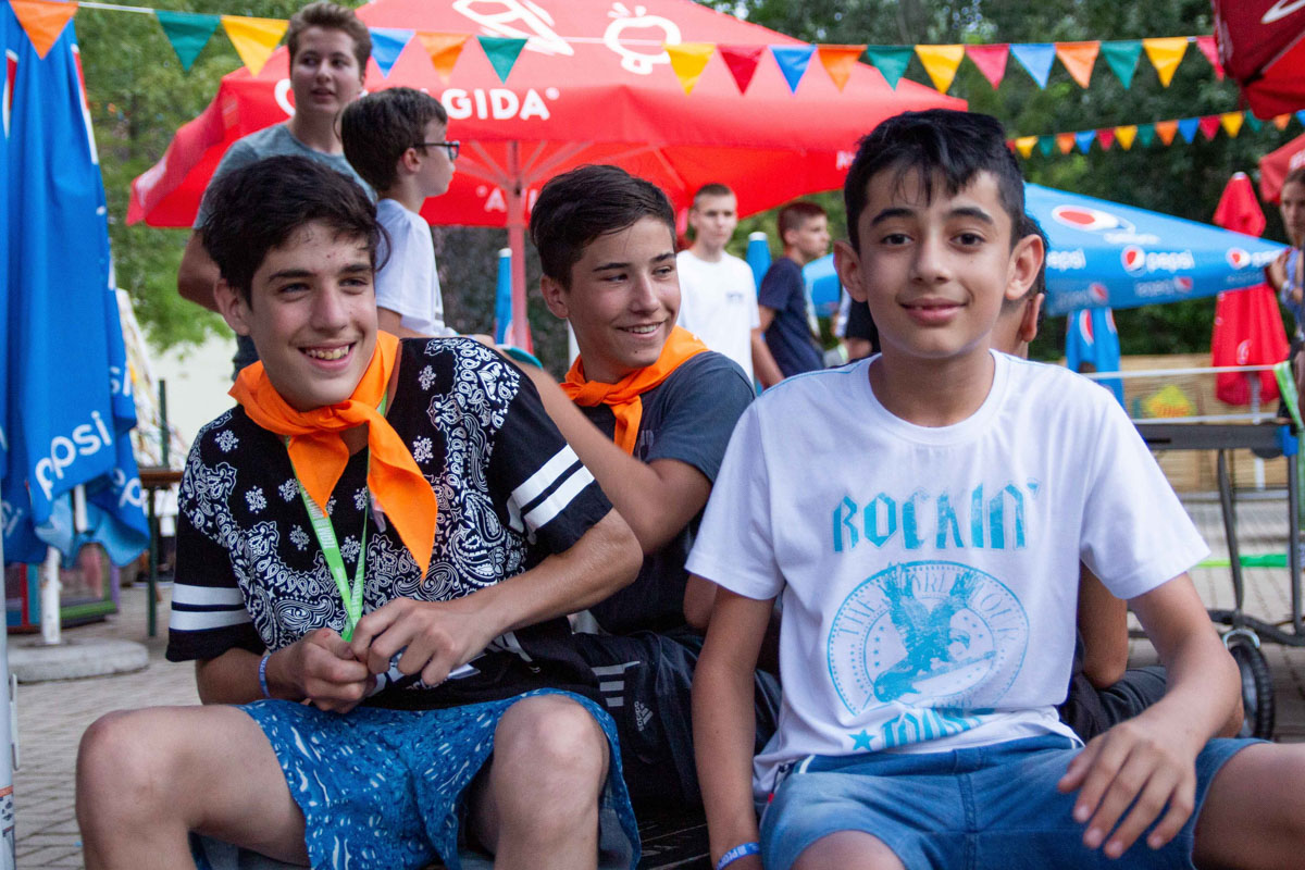 PEOPLE TEAM-táboros időtöltés a programok között